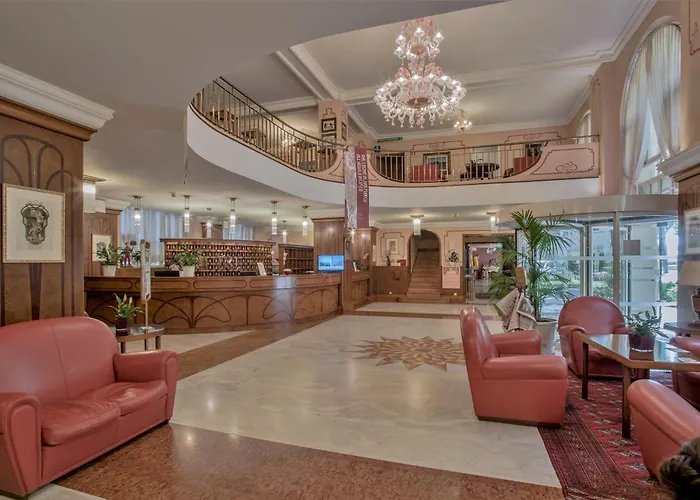 Grand AstoriaAlbergo